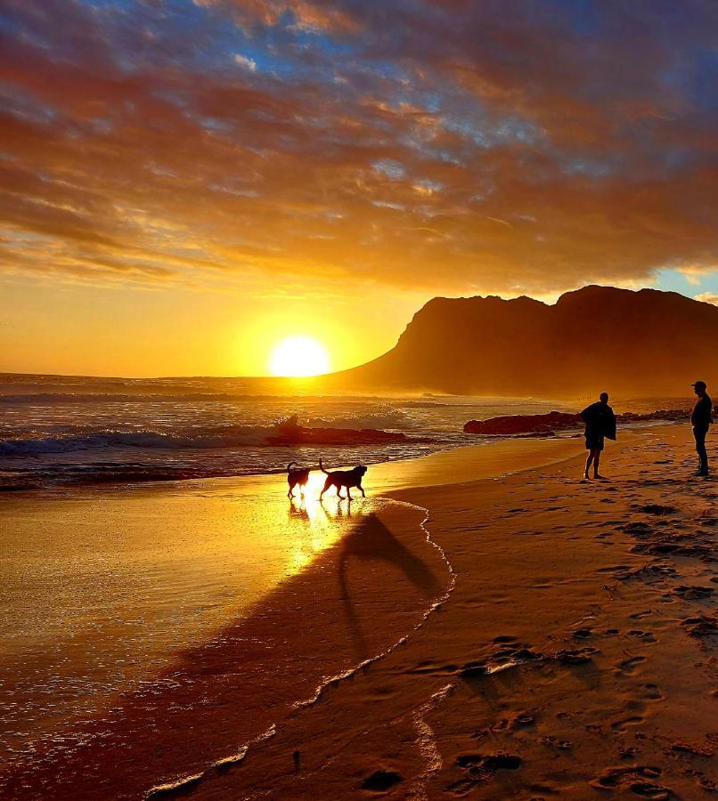 La Mer Seafront Selfcatering Accommodation Kleinmond Exteriör bild