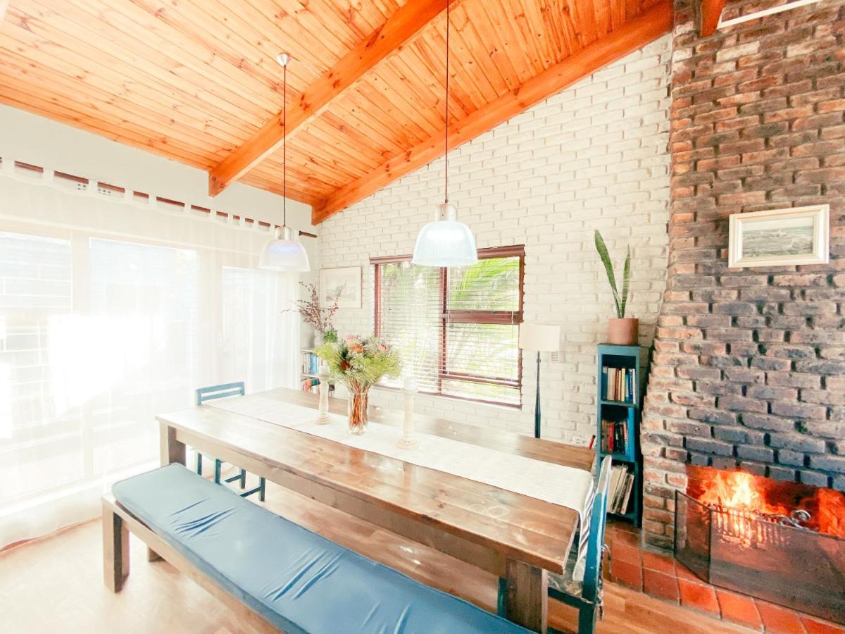 La Mer Seafront Selfcatering Accommodation Kleinmond Exteriör bild