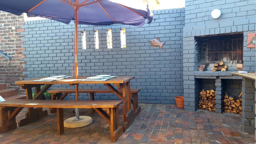 La Mer Seafront Selfcatering Accommodation Kleinmond Exteriör bild