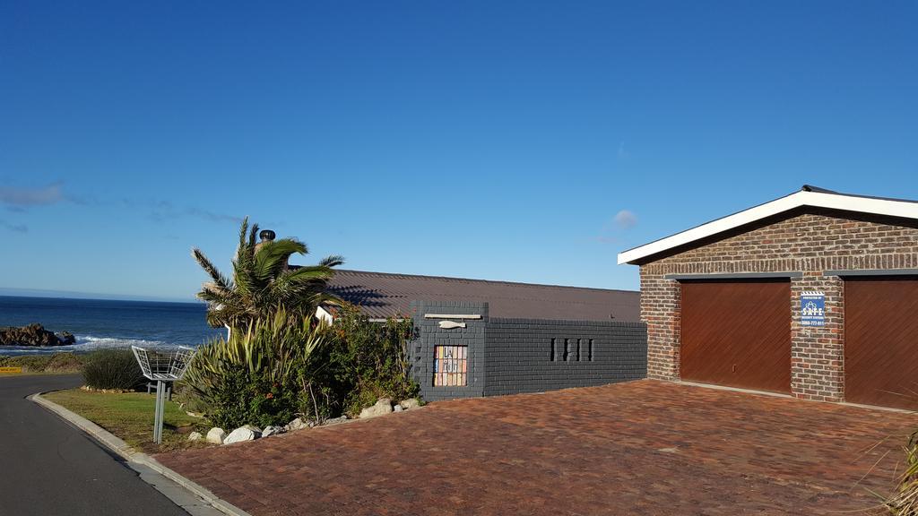 La Mer Seafront Selfcatering Accommodation Kleinmond Exteriör bild